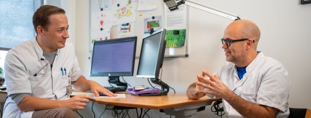 To læger i dialog på Epilepsihospitalet, Filadelfia.